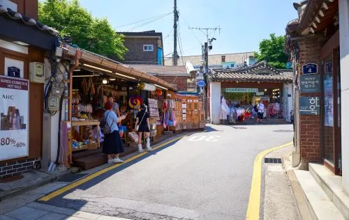 BOBU Nomad Social Club